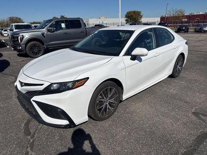 Used 2024 Toyota Camry SE