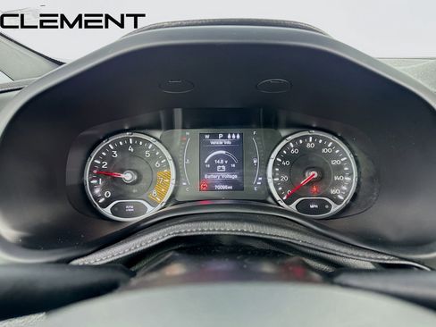 Used 2019 Jeep Renegade Altitude w/ Quick Order Package 2XM image 18