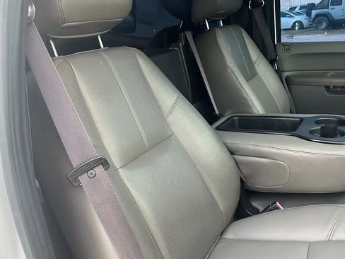 Used 2012 Chevrolet Silverado 2500 W/T RWD image 13