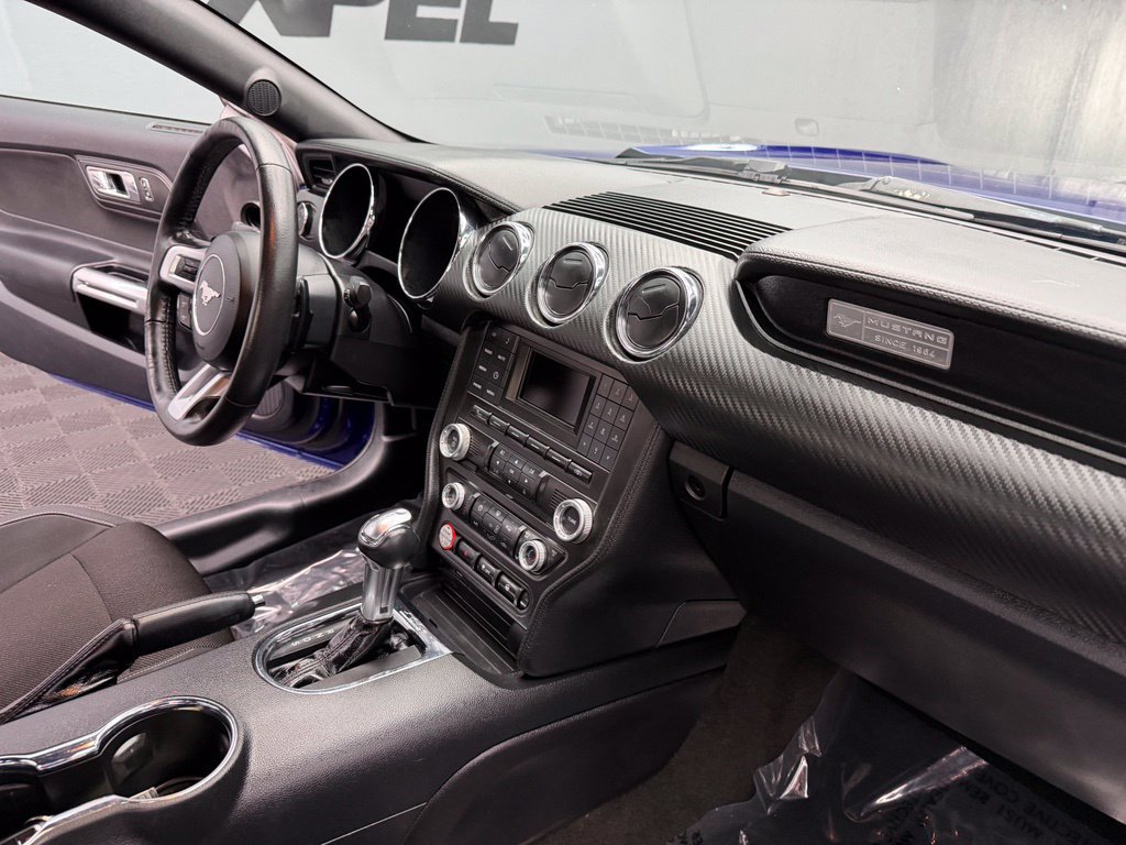 Used 2015 Ford Mustang Coupe RWD image 39