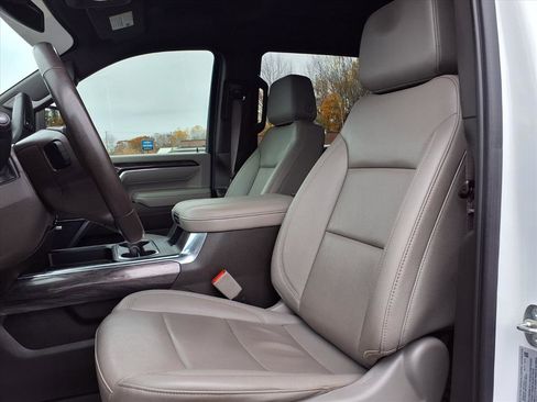 Used 2024 Chevrolet Silverado 2500 LTZ w/ LTZ Convenience Package image 6