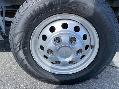 Used 2024 Ford Transit 250 148 Medium Roof Extended AWD w/ Load Area Protection Package image 25