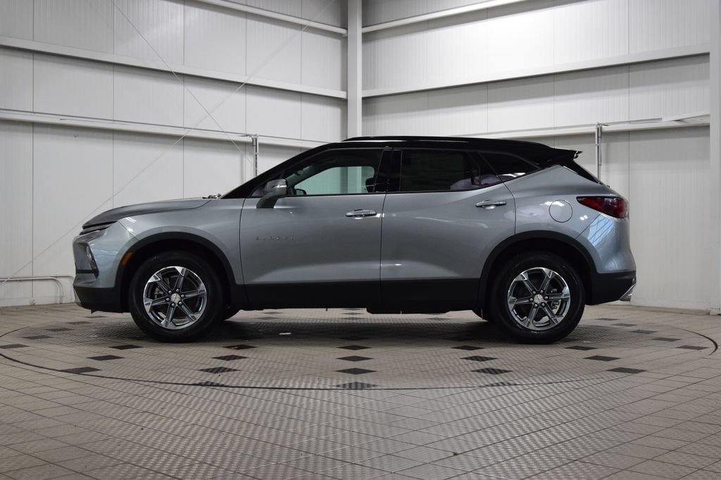New 2026 Chevrolet Blazer LT w/ Sound & Technology Package AWD/4WD image 4