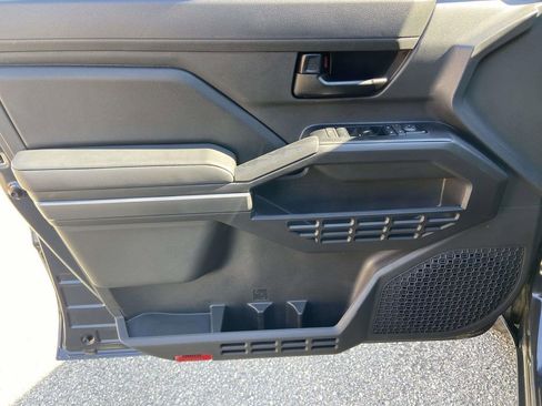 Used 2025 Toyota Tacoma SR5 image 11