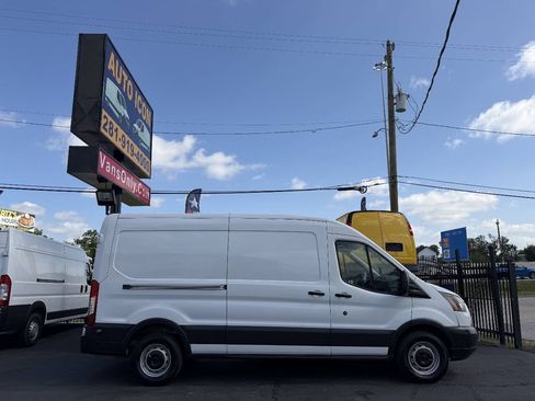 Used 2018 Ford Transit 250 148 Medium Roof RWD image 3