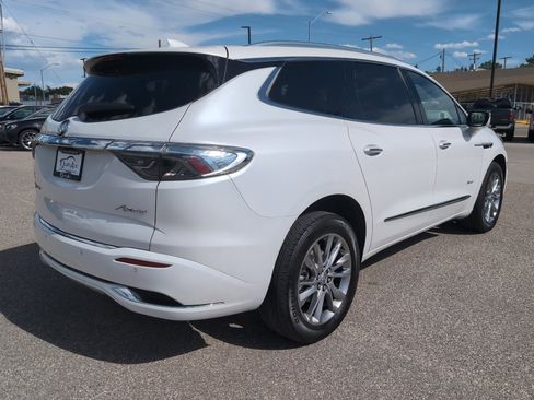 Used 2023 Buick Enclave Avenir w/ Avenir Technology Package AWD/4WD image 6