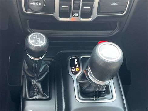 Used 2024 Jeep Wrangler Sport S image 21