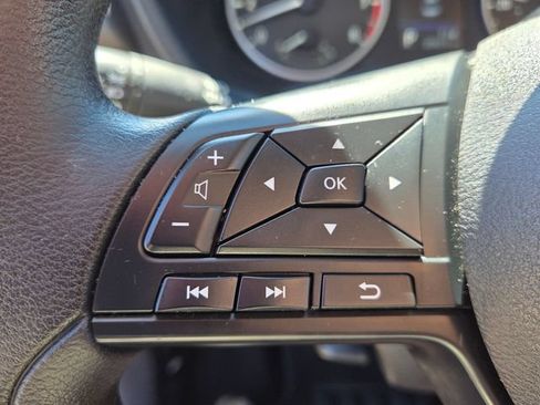 Used 2025 Nissan Sentra S FWD image 23