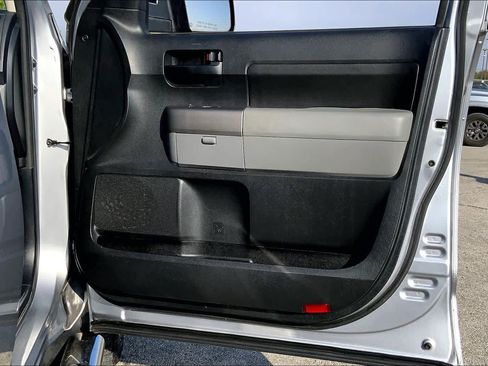 Used 2012 Toyota Tundra 2WD Double Cab image 21