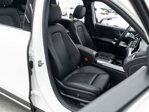 Used 2025 Mercedes-Benz EQB 300 4MATIC w/ Driver Assistance Package image 11
