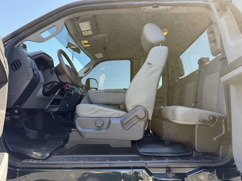 Used 2015 Ford F350 XLT image 12