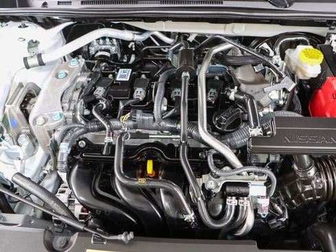 Used 2025 Nissan Sentra SR image 28