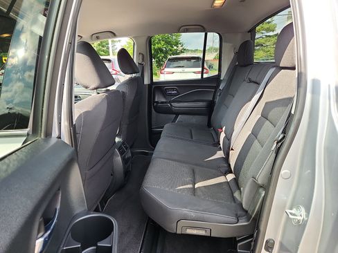 Used 2023 Honda Ridgeline Sport image 11
