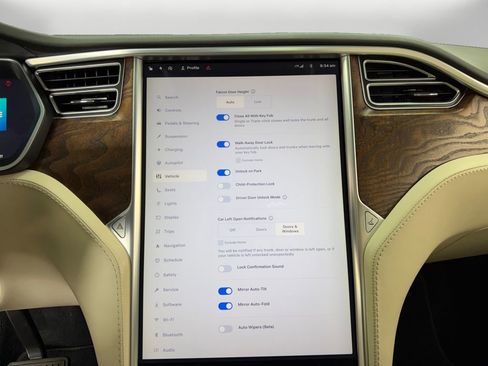 Used 2018 Tesla Model X 75D AWD/4WD image 27