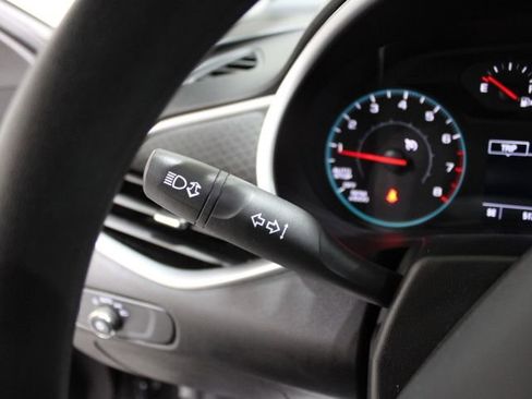 Used 2022 Chevrolet Malibu LT image 34