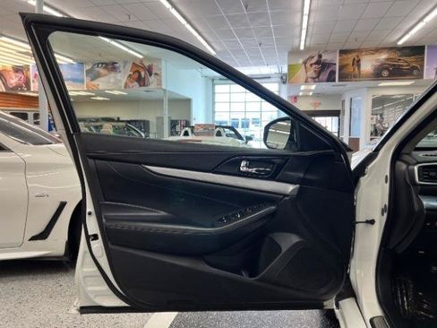 Used 2017 Nissan Maxima 3.5 SV FWD image 35