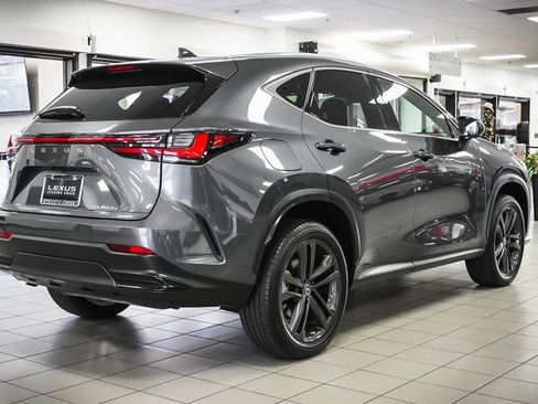 Certified 2022 Lexus NX 450h+ AWD image 6