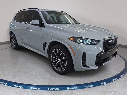 Certified 2024 BMW X5 xDrive40i w/ M Sport Package AWD/4WD image 4