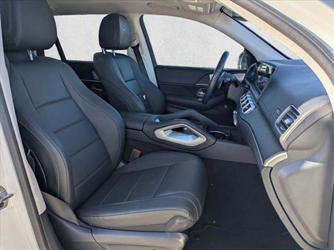 Used 2023 Mercedes-Benz GLS 450 4MATIC image 18