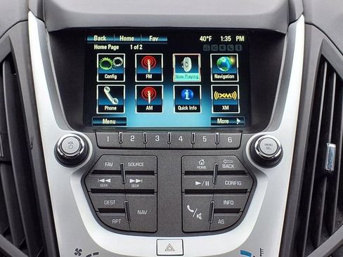 Used 2017 Chevrolet Equinox Premier image 11