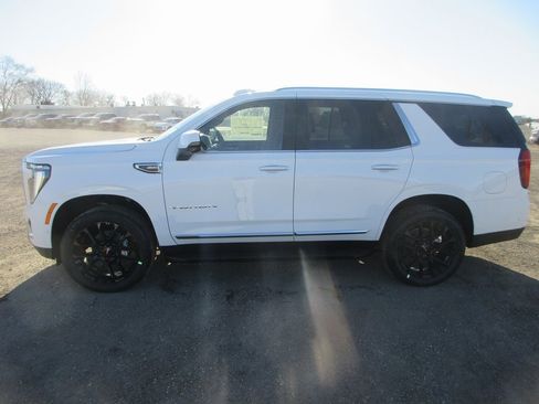 New 2026 GMC Yukon Elevation w/ Elevation Premium Package image 8