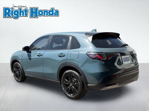 New 2026 Honda HR-V Sport image 4