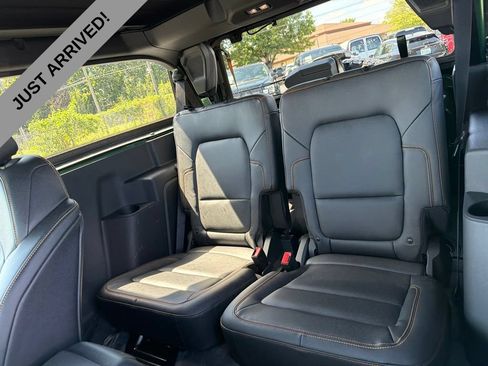 Used 2023 Ford Bronco Badlands AWD/4WD image 9