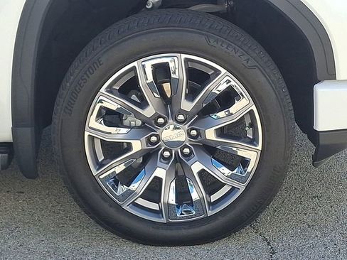 Used 2024 GMC Sierra 1500 Denali AWD/4WD image 8