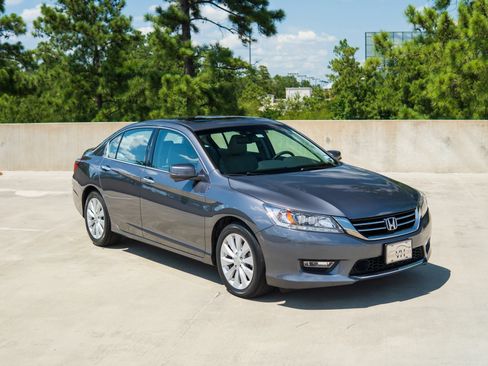 Used 2013 Honda Accord Touring image 15