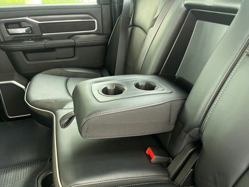 New 2024 RAM 2500 Laramie w/ Night Edition AWD/4WD image 32