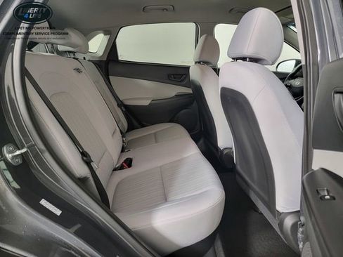 Used 2023 Hyundai Kona SEL AWD/4WD image 17