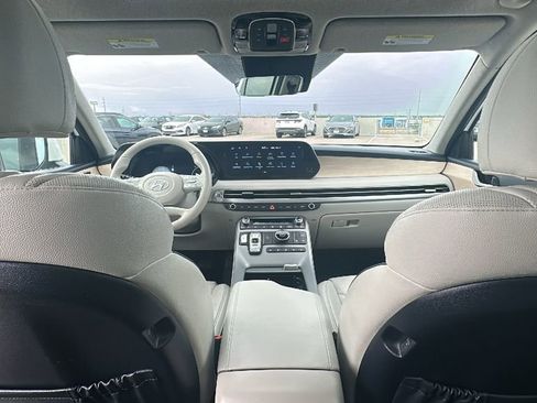 Used 2024 Hyundai Palisade Limited FWD image 29