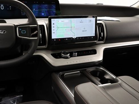 New 2025 Ford Expedition Max Active image 16