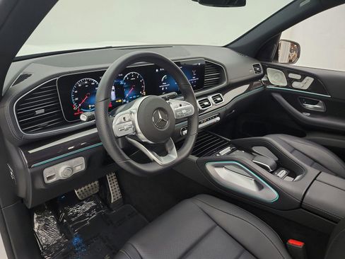 Used 2023 Mercedes-Benz GLS 450 4MATIC image 13