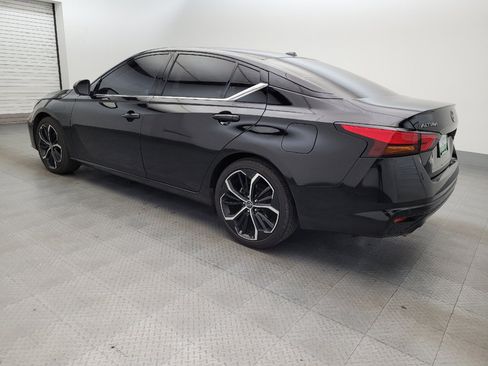 Used 2025 Nissan Altima 2.5 SR FWD image 3