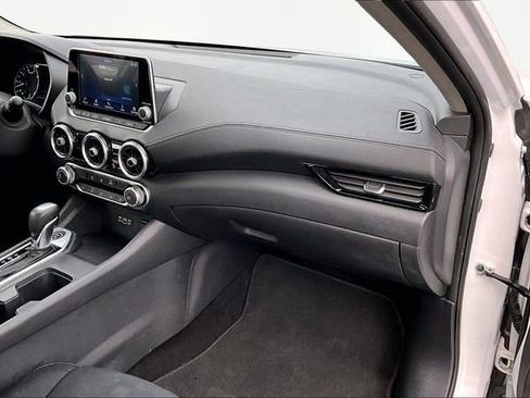 Used 2023 Nissan Sentra SV image 18