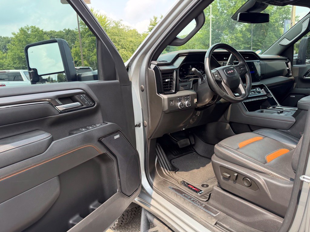 Used 2024 GMC Sierra 2500 AT4 w/ AT4 Preferred Package AWD/4WD image 19