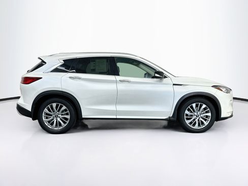 Used 2023 INFINITI QX50 Luxe AWD/4WD image 10