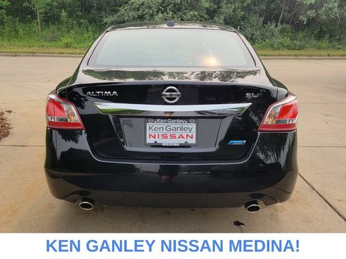 Used 2013 Nissan Altima 2.5 SL w/ 2.5 Moonroof Pkg FWD image 4