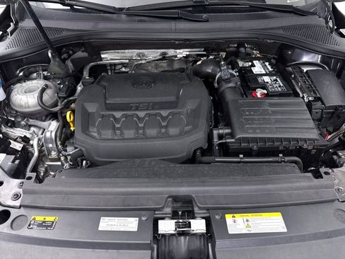 Used 2022 Volkswagen Tiguan SE FWD image 7