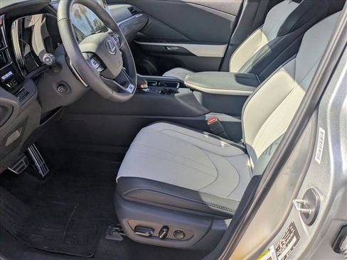 Used 2025 Lexus TX 500h AWD image 13