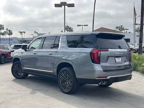New 2026 GMC Yukon XL Denali w/ Denali Reserve Package RWD image 5