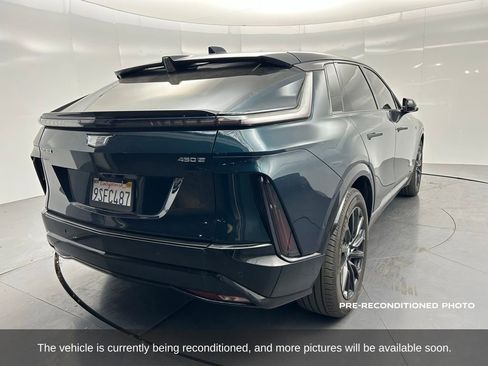 Used 2024 Cadillac Lyriq Sport image 6