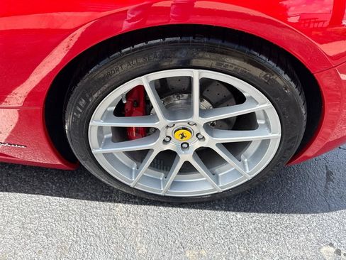 Used 2013 Ferrari California RWD image 12