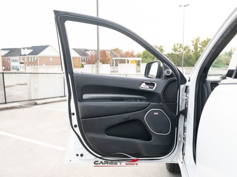 Used 2018 Dodge Durango SRT w/ SRT Interior Appearance Group image 40