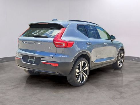 Used 2023 Volvo XC40 B5 Plus w/ Protection Package Premier AWD/4WD image 7
