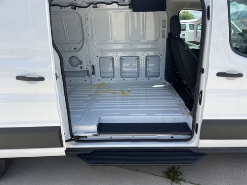 New 2025 Ford Transit 350 148 Low Roof RWD image 18