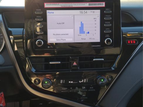 Used 2024 Toyota Camry LE image 17