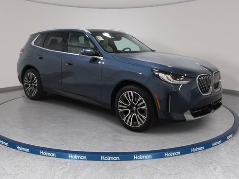 Used 2025 BMW X3 xDrive30i w/ Convenience Package AWD/4WD image 3