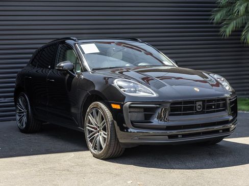 Certified 2026 Porsche Macan S AWD/4WD image 6